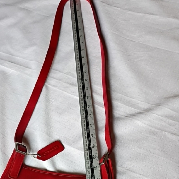 Coach Vintage Red Leather Crossbody Bag - Picture 10 of 12